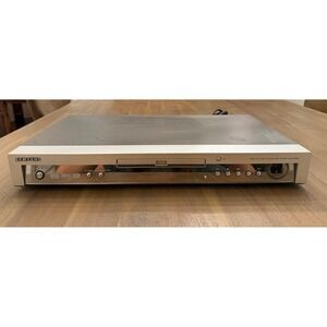Samsung DVD-HD931 DVD Player‎ Silver DVI Progressive Scan Faroudja DCDi MP3 CD